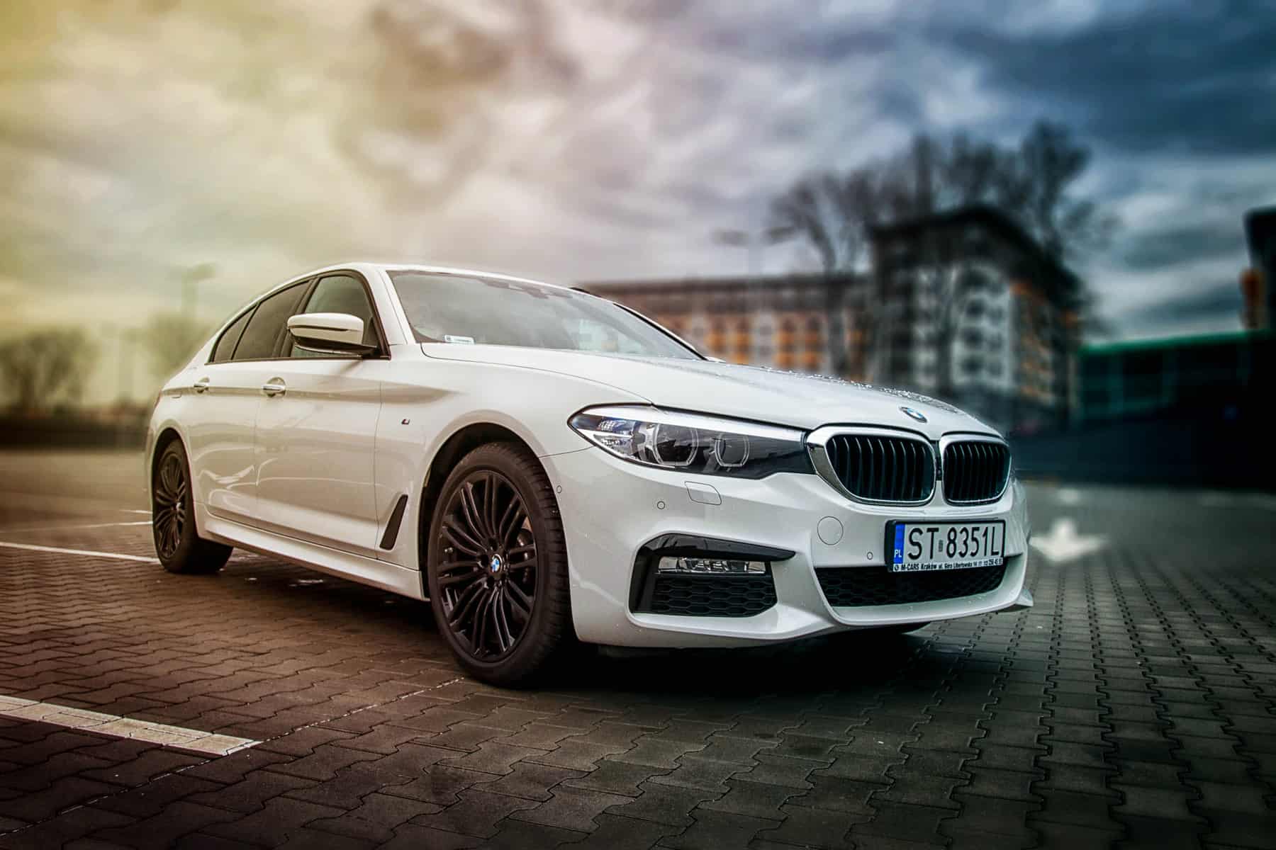 Jaki samochód wybrać do ślubu? – 5 przydatnych porad